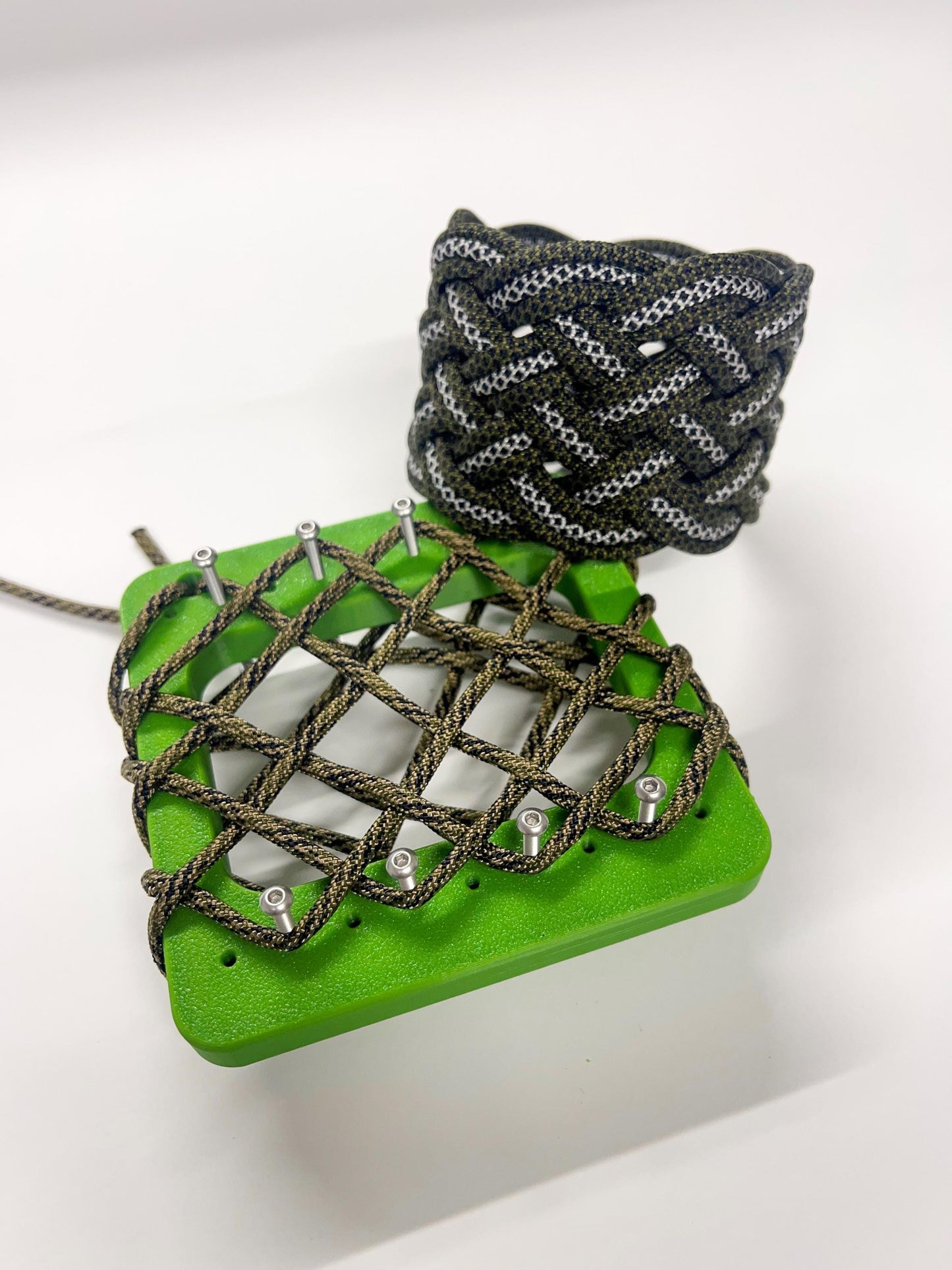 Turks Head Knot Tying Jig - Adjustable- Ideal For Paracord Knotcraft